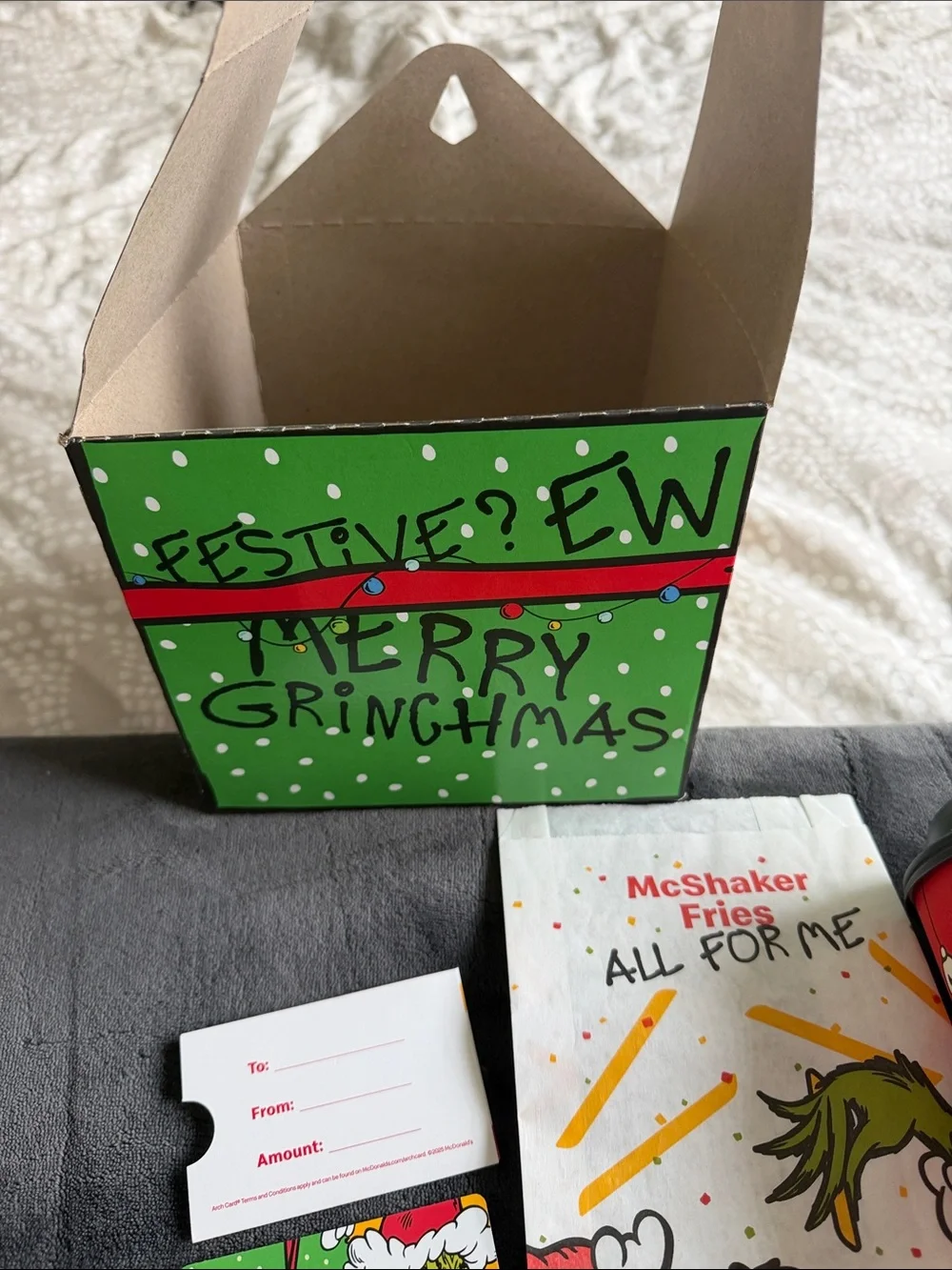 McDonald's The Grinch Holiday Party Set w/box cup shaker salt bag & unopened Sox